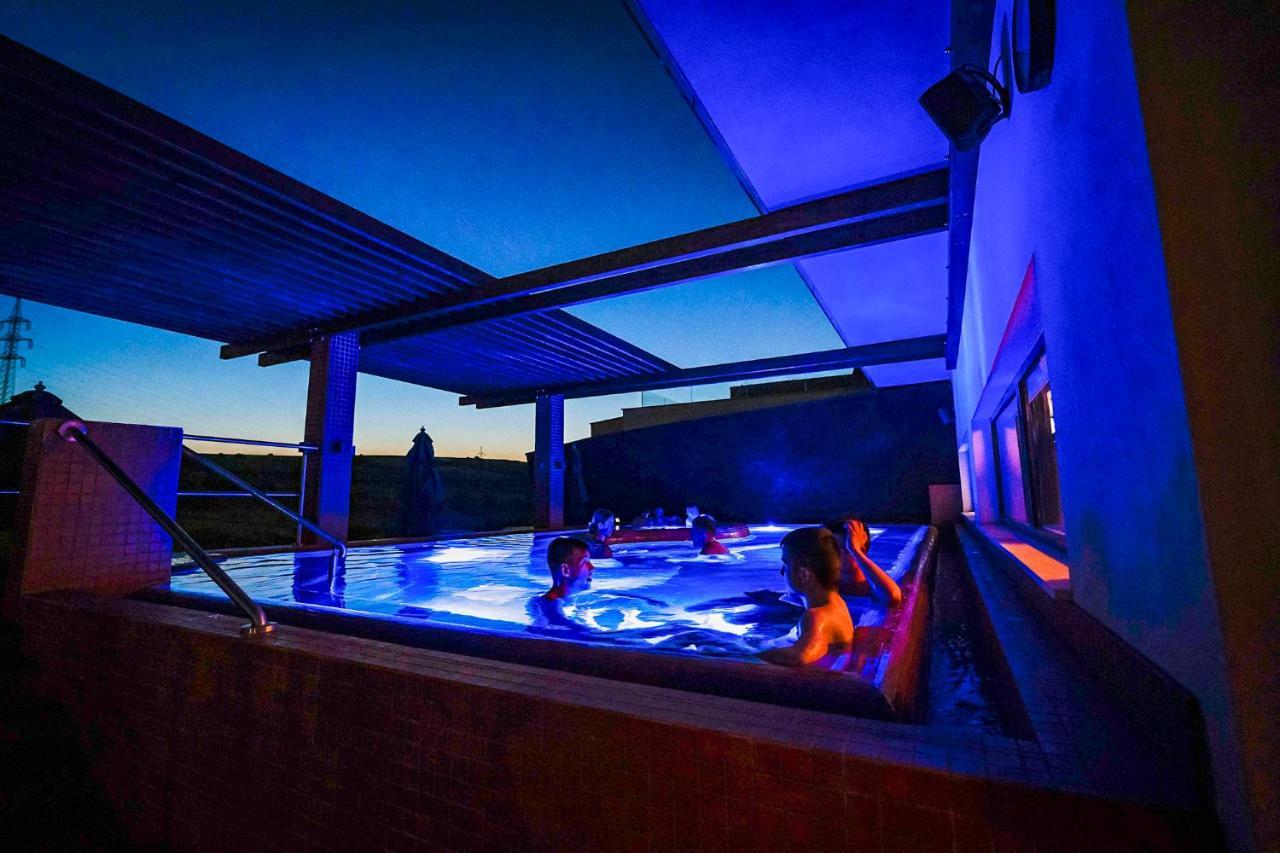 Allure Healthy Hotel & Spa Eger Exterior photo