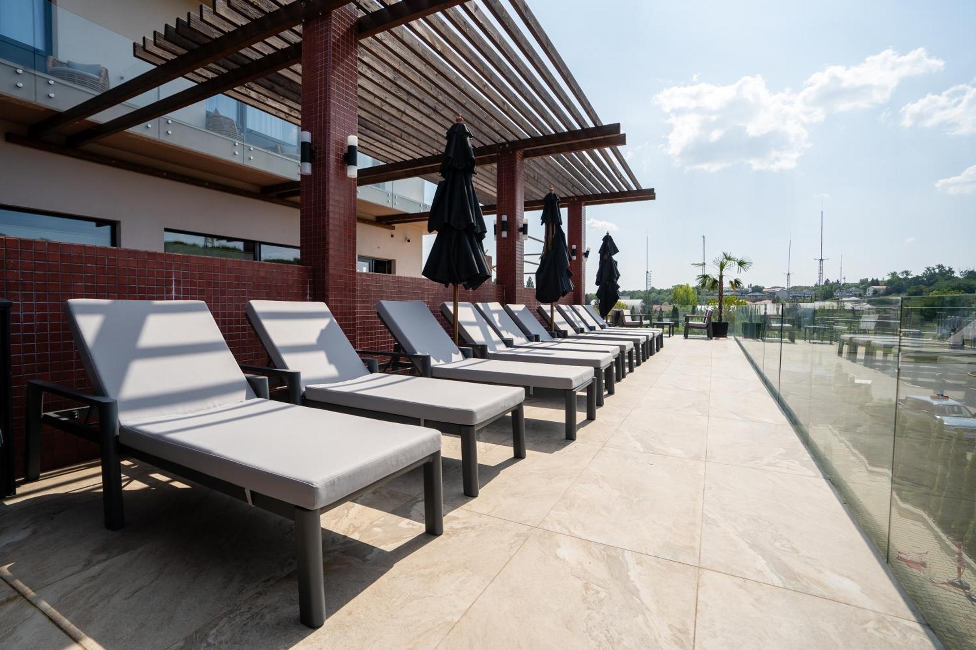 Allure Healthy Hotel & Spa Eger Exterior photo
